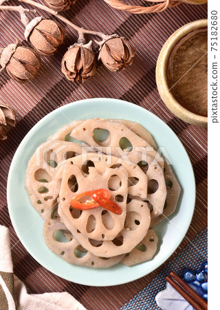 Lotus root salad Lotus root salad 75182680