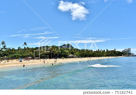Holidays in Hawaii Holidays in Hawaii 75182741