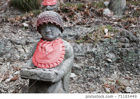 收到禮物的地藏 75183449