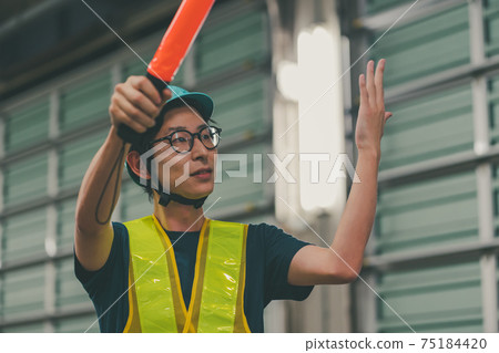 Facility guard Facility guard 75184420