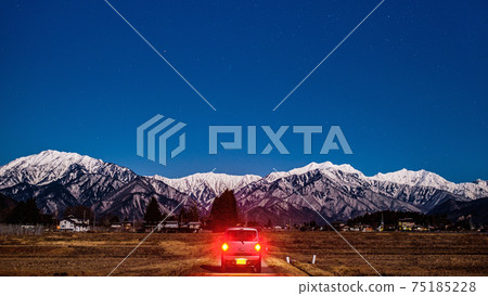 Moonlit night drive: Overlooking the Northern Alps from Omachi City Moonlit night drive: Overlooking the Northern Alps from Omachi City 75185228