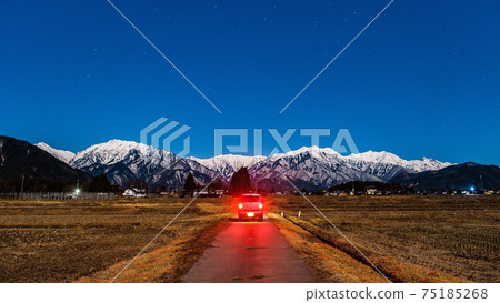 Moonlit night drive: Overlooking the Northern Alps from Omachi City Moonlit night drive: Overlooking the Northern Alps from Omachi City 75185268