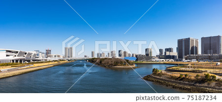 (Tokyo-landscape panorama) Shinonome Canal side scenery 2 in the blue sky 75187234