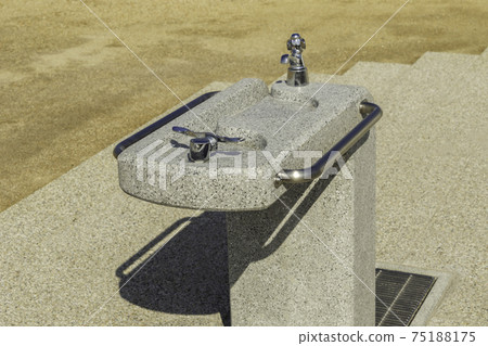 Sesshuseitanchi Park Drinking fountain Soja City, Okayama Prefecture 75188175