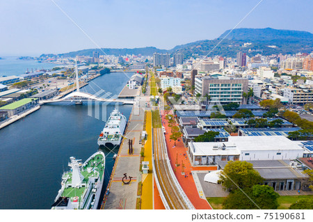 臺灣高雄駁二大港橋Taiwan Kaohsiung Pier Two Dagang Bridge 75190681