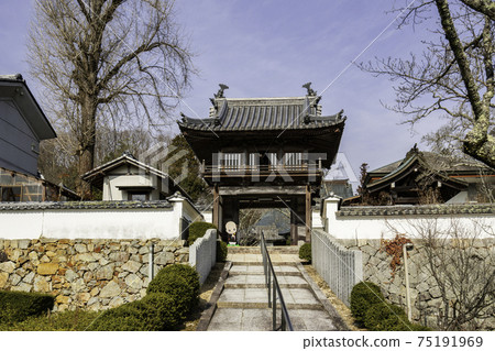 岡山縣岡山市Nichioji鐘樓門 岡山縣岡山市Nichioji鐘樓門 75191969