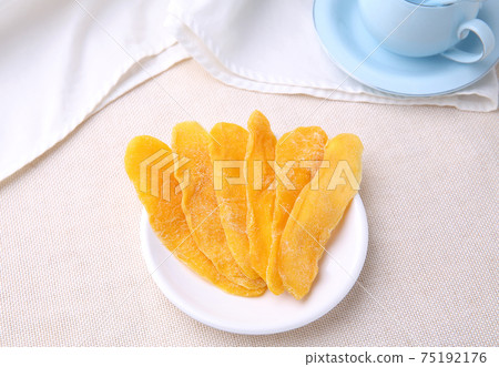 芒果干蜜饯 75192176
