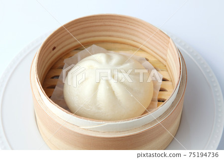 Meat bun Pork bun Chinese bun Seiro white background Meat bun Pork bun Chinese bun Seiro white background 75194736