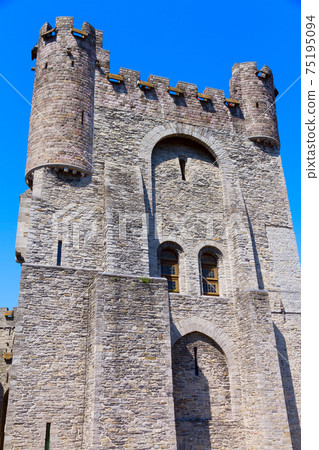 battlements 75195094