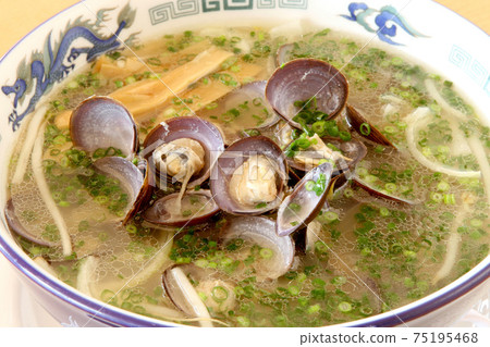 Hokkaido local ramen Teshio Shijimi ramen 75195468