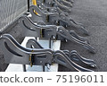 Bicycle parking space 75196011