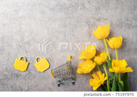 Mother's Day Bouquet Shopping Yellow Gray Mother's Day shopping 母の日 カーネーション Mother's Day Bouquet Shopping Yellow Gray Mother's Day shopping 母の日 カーネーション 75197970