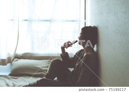 Life style of women in their twenties 75199217