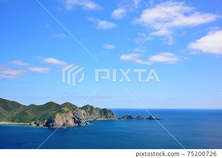 Kakeromajima: The beautiful sea seen from the battlefield 75200726