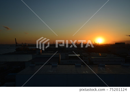 從川崎瑪麗蓮看工業區的夜景 從川崎瑪麗蓮看工業區的夜景 75201124