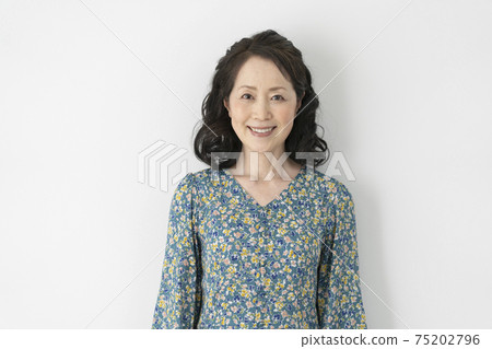 笑臉高級女肖像 75202796