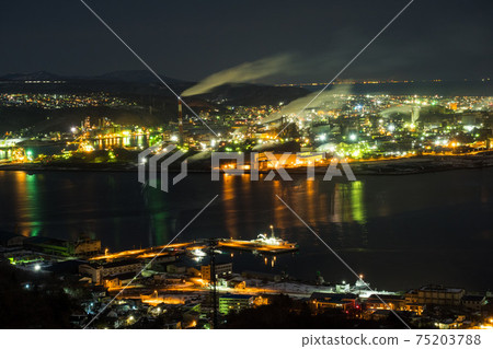 Night view from Sokuryozan, Muroran City, Hokkaido ④ Night view from Sokuryozan, Muroran City, Hokkaido ④ 75203788