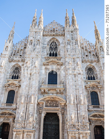 front view of Milan Cathedral in midday front view of Milan Cathedral in midday 75207365