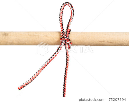 Singly slipped reef knot tied on synthetic rope 75207394