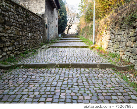 street staircase Scaletta della Noca in Bergamo 75207693