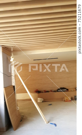 在學校,教室,建築,室內,木材,木工中 在學校,教室,建築,室內,木材,木工中 75211679