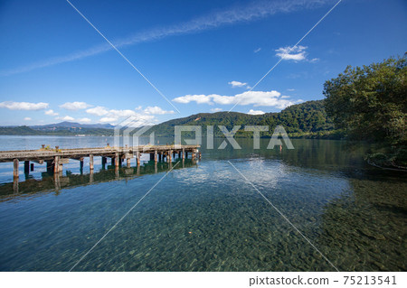 Lake Towada pier on a sunny day Lake Towada pier on a sunny day 75213541