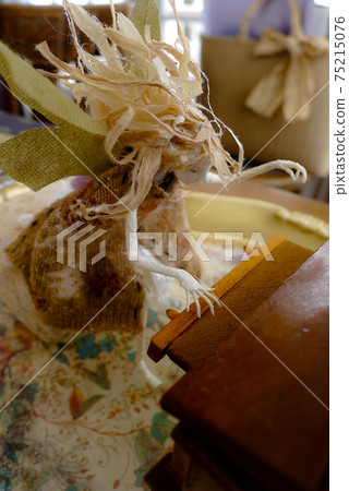 Please listen with your heart to the fairy at the foot of the mountain playing an instrument. Please listen with your heart to the fairy at the foot of the mountain playing an instrument. 75215076