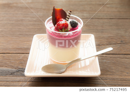 漿果慕斯家鄉時間零食 75217495