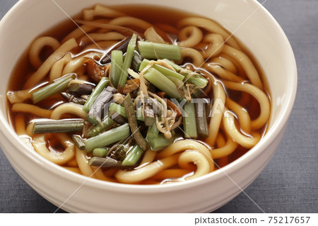 Wild vegetable udon (home cooking) Wild vegetable udon (home cooking) 75217657