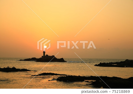 When the sea misses, Jukseong Cathedral 75218869