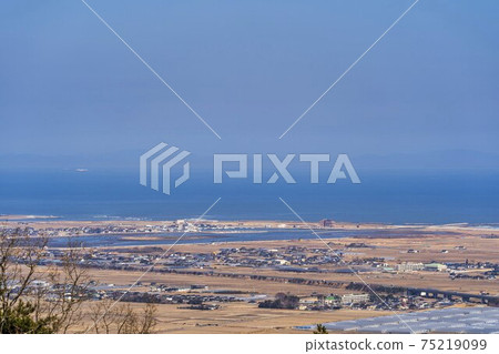 Watari scenery seen from Mt. Shikata, strawberry house bird's-eye view, Yamamoto Town, Miyagi Prefecture 75219099