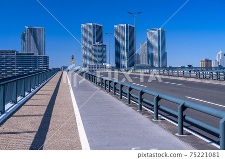 《Tokyo》 Harumi / Cityscape 《Toyosu Ohashi》 75221081