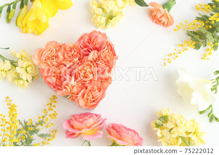 Flower frame and carnation heart Flower frame and carnation heart 75222012