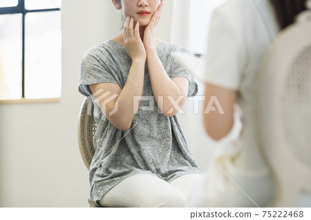 美容美髮美容諮詢的形象 美容美髮美容諮詢的形象 75222468