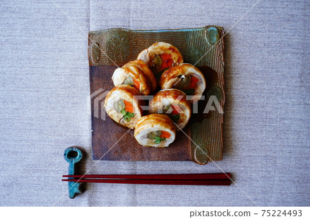 Chicken roll 75224493