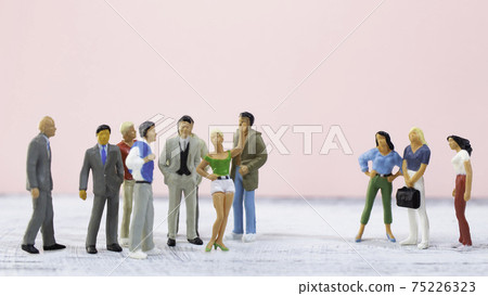 Women who are popular and women who are not popular (Women who are not popular are jealous of women who are popular) Women who are popular and women who are not popular (Women who are not popular are jealous of women who are popular) 75226323