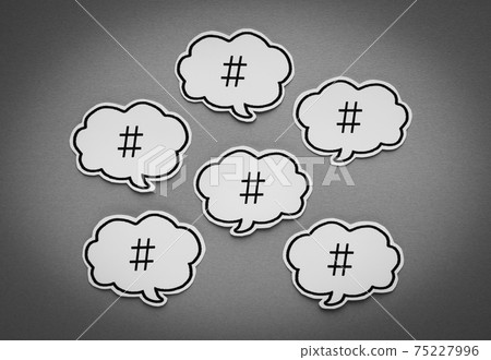 Share with hashtag # Word word-of-mouth word-of-mouth SNS posting Burning 75227996