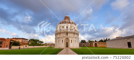 Campo dei Miracoli - Piazza del Duomo panorama with Baptistery Pisa Tuscany Italy Campo dei Miracoli - Piazza del Duomo panorama with Baptistery Pisa Tuscany Italy 75228802