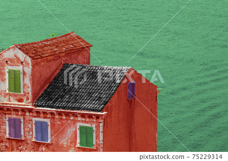 the house on the sea the house on the sea 75229314