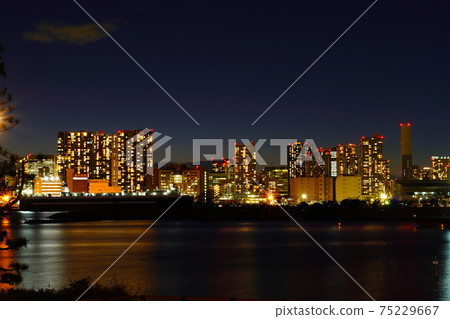 Night view Tokyo high-rise condominiums Night view Tokyo high-rise condominiums 75229667