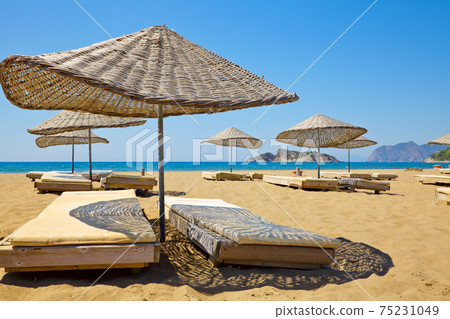 Sunny beach Sunny beach 75231049