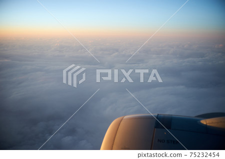 Aerial photography, engine, dusk Aerial photography, engine, dusk 75232454