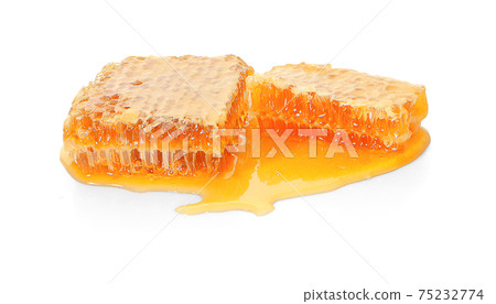 Honey slice isolated on white background 75232774