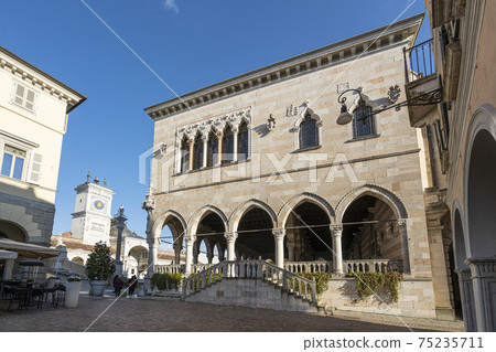 Loggia del Lionello in Udine Loggia del Lionello in Udine 75235711
