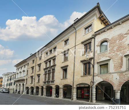 Strassoldo palace in Udine Strassoldo palace in Udine 75235751