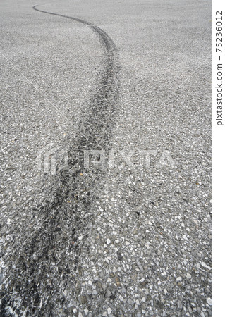 tire slip marks tire slip marks 75236012