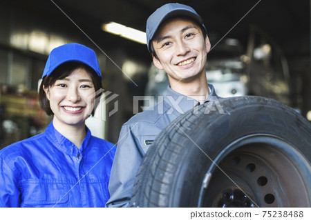 Auto mechanic 75238488