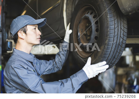 Auto mechanic 75239208