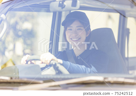 Sales driver delivery 75242512