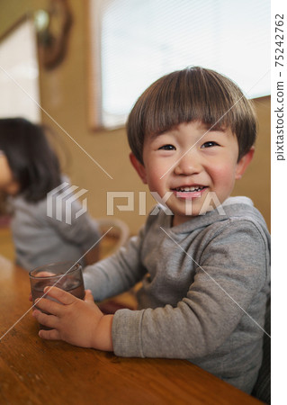 預防飛沫感染小組餐廳 75242762